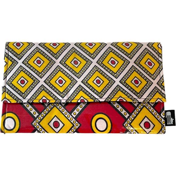 🍀 Sleepy Giraffe Multicolor Geometric Print Bifold Wallet Clutch Purse - Picture 1 of 8